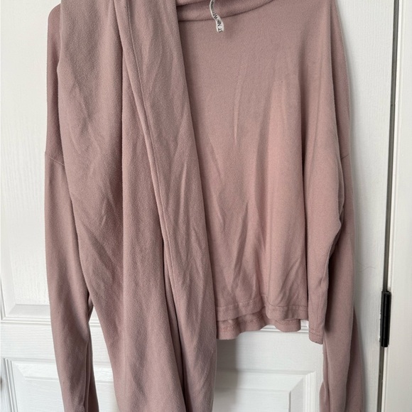 Nine West Pink Cowl Neck Sweater and Pants Lightweight Set - Picture 5 of 9